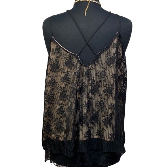 Lilly Black Lace Blouse - Picture 4 of 5